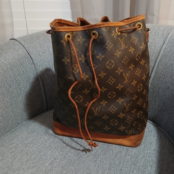 Louis Vuitton Handbags - Louis Vuitton Brown Monogram Drawstring